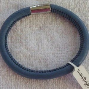 Brighton Woodstock "Blue Denim" Bracelet Size Small NWT